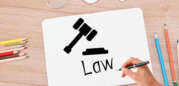 我国资产证券化的模式目前有哪些？法律依据分别是什么？